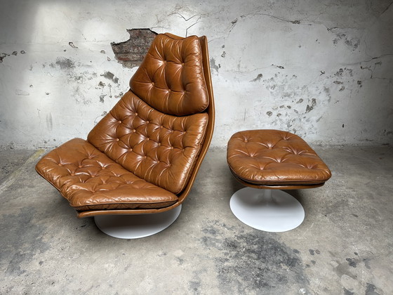Image 1 of Fauteuil lounge Artifort F588 original avec repose-pieds