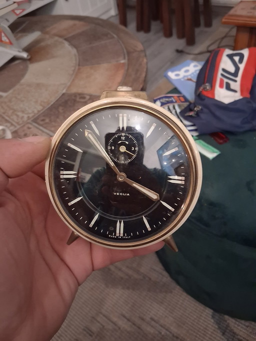 Reloj despertador Veglia antiguo, fabricado en Italia.