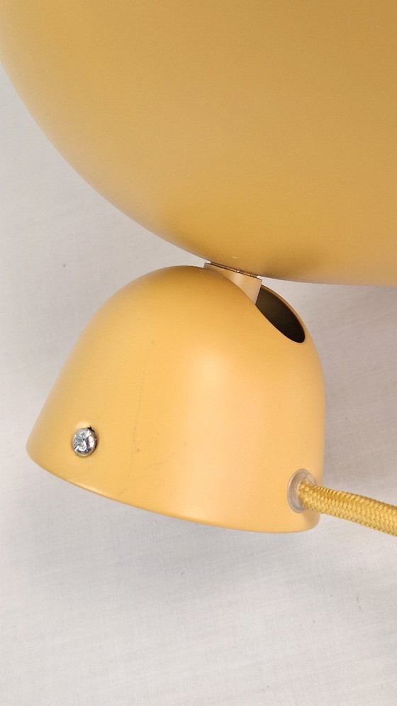 Image 1 of Paar vintage mosterdgele wandlampen