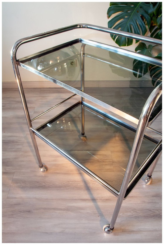 Image 1 of Tavolino/tavolino di servizio, anni '70, cromo e vetro fumé