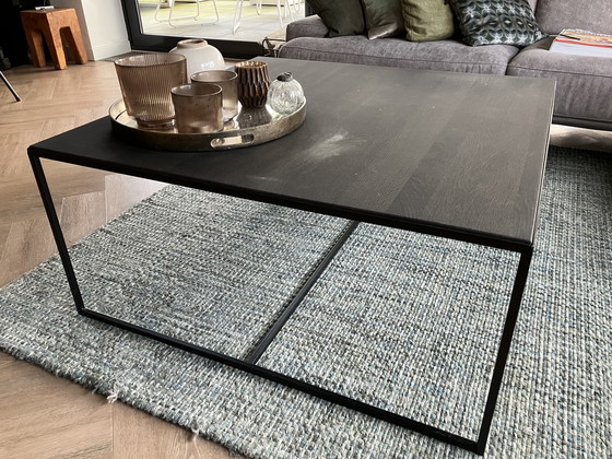 Image 1 of Tavolino da caffè in rovere tinto nero, base in alluminio