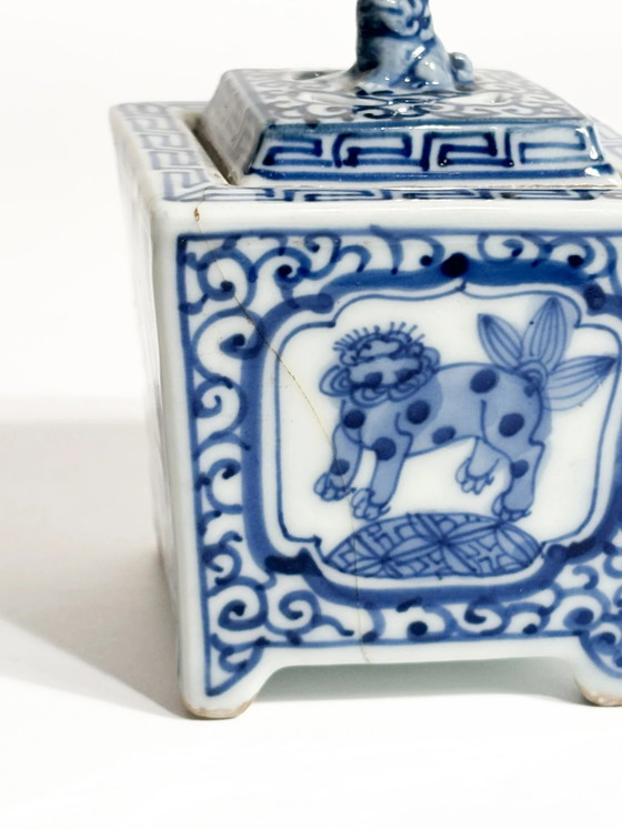 Petit potiche en porcelaine chinoise peinte à la main des années 1950 – Vases (photo 5 of 10)
