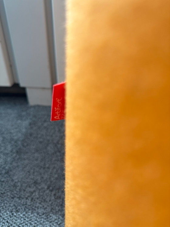 Artifort Lila 2.0 Hocker, Stoff, Orange (Foto 4 von 5)