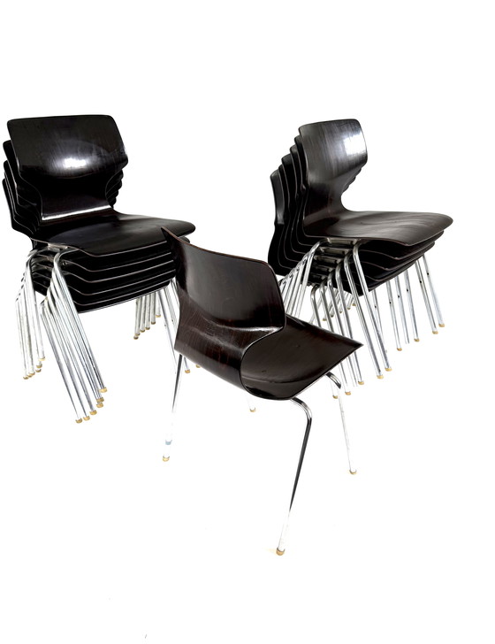 Image 1 of Set di 13 sedie impilabili Pagwood, modello Flötotto ‘70