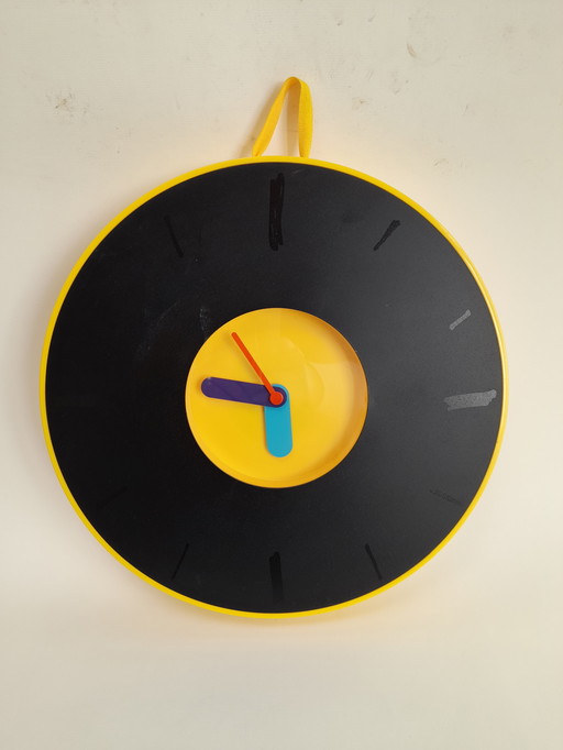 Ikea Pladdra 90er-Jahre Wanduhr