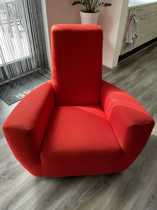 Label Longa Fauteuil door Gerard van den Berg