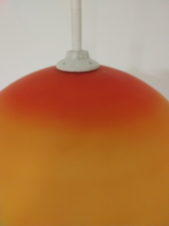 Image 1 of 1 x lampe suspendue en verre en forme de soleil 1970