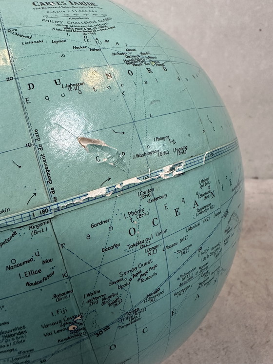 Image 1 of Vintage globe - Philips Challenge Globes