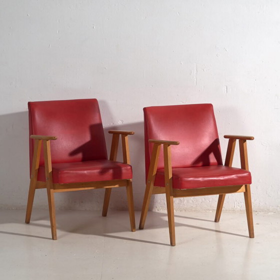 Poltrone rosse stile vintage (c.1960). Set di 2 pezzi – Retro (photo 7 of 40)