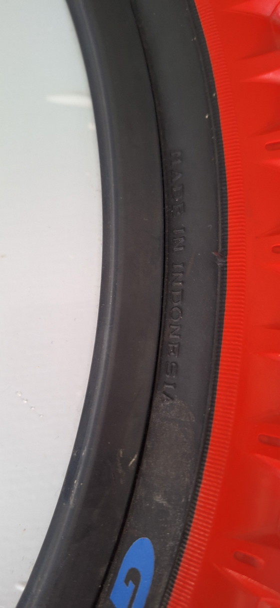 Image 1 of Vintage Jaren 90 IKEA Volda Fietsenband Spiegel