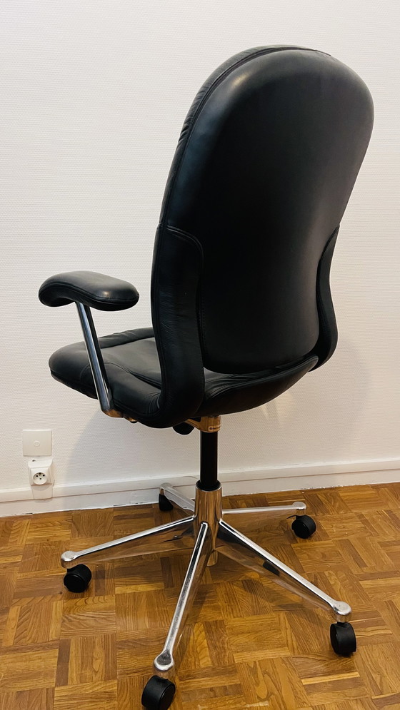 Image 1 of Sillón Herman Miller Equa Executive