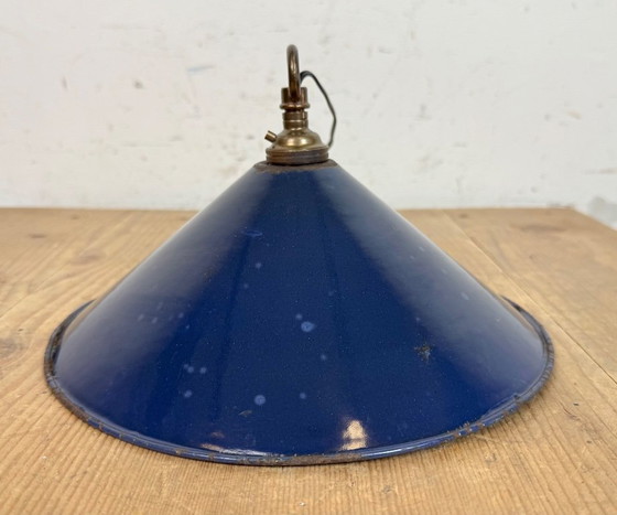 Image 1 of Lampada a sospensione industriale in smalto blu scuro, stile industriale britannico, anni '50