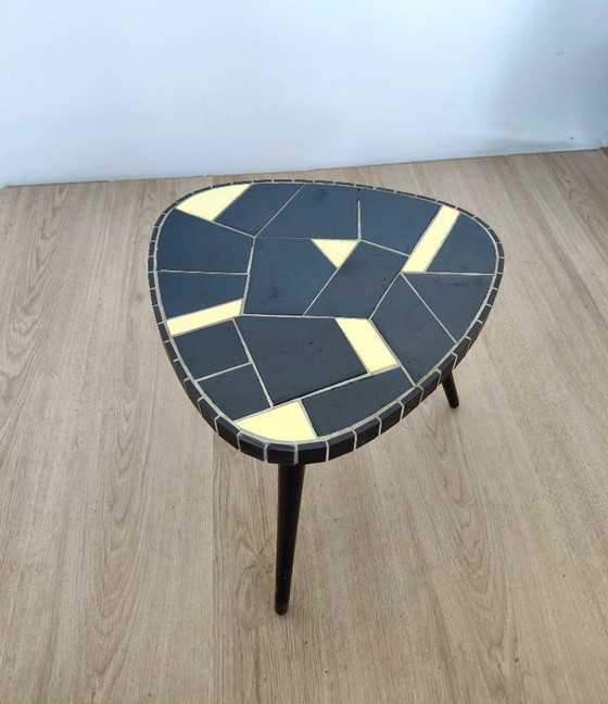 Image 1 of Tavolino anni Cinquanta con piano in ceramica