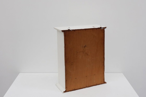 Image 1 of Franse Art Deco witte spiegelende scheer- of medicijnkast in eikenhout