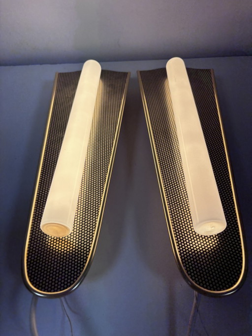 Seltenes Set aus 2 ERCO Linestra Theater-/Kino-Wandleuchten – Gold & perforiertes Metall – wandlampen, Aluminium