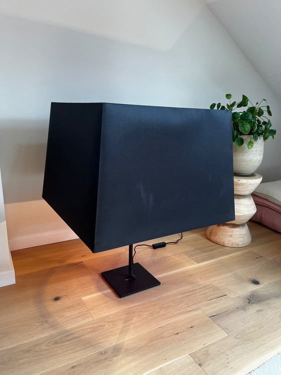 Axis71 Memory – Stéphane Lebrun – 2008 – Black/Fuchsia – Table lamps, Metal (photo 2 of 11)