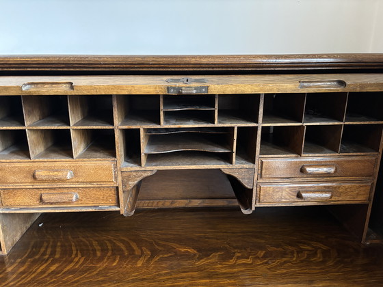 Image 1 of Antiek rolluik bureau