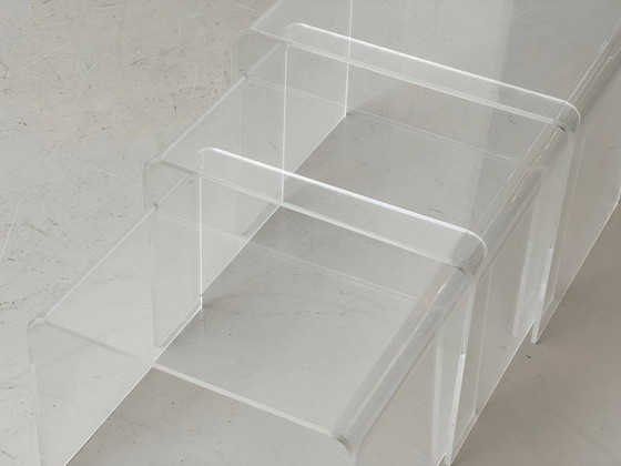 Image 1 of Space Age 3er Set Plexiglas Satztische / Beistelltische, 1970er Jahre 