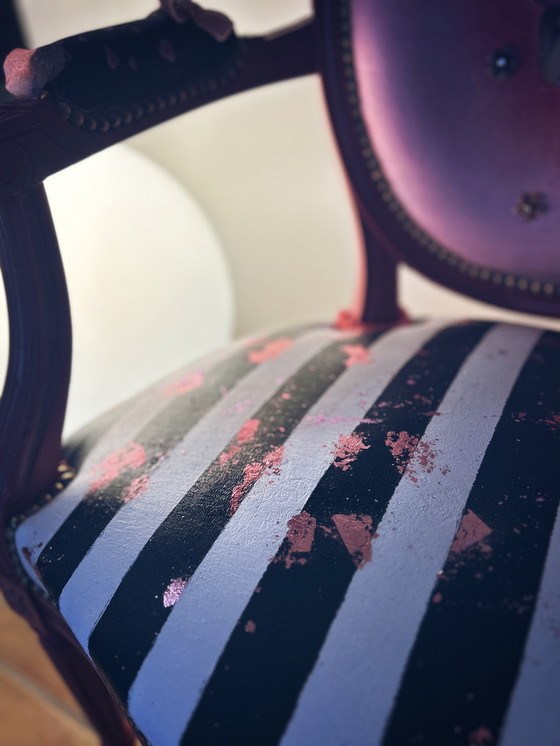 Image 1 of Fauteuil rénové pour petite fille