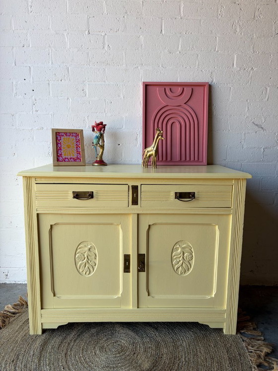 Commode ancienne vintage relookée jaune beurre – Buffet bas, Wood (photo 2 of 16)