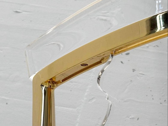 Image 1 of Set: 6 Stühle aus Acrylglas mit Messingdetails von Vereinigte Werkstätten, 1980er Jahre