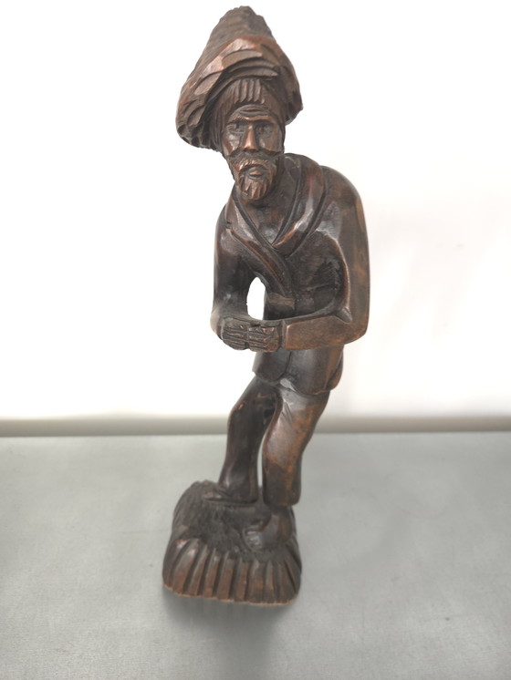 Image 1 of Oosterse man (hout) 