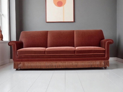 Divano danese a 3 posti, anni '70, velluto rosa salmone, legno di faggio.