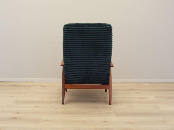 Image 1 of Fauteuil en velours, design danois, années 1970, production : Danemark