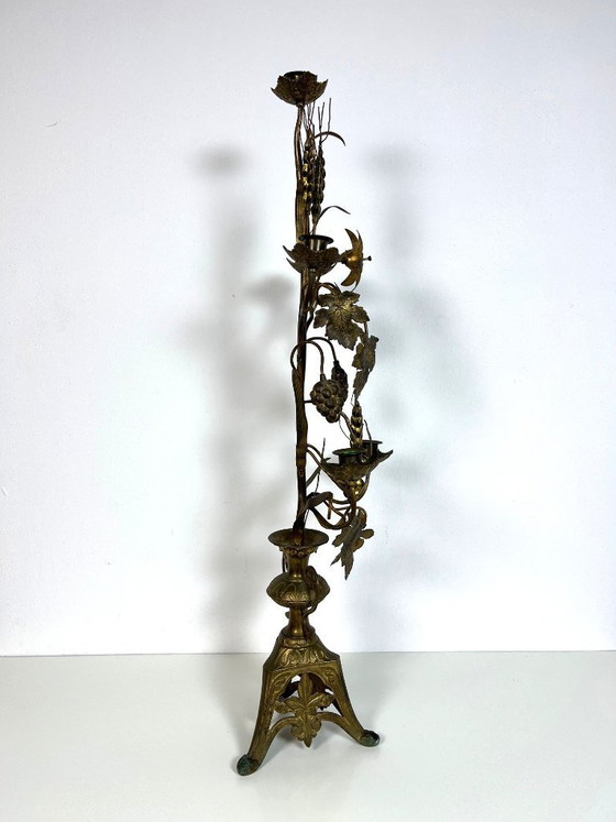 Image 1 of Chandelier en laiton orné de raisins et d'une gerbe de blé, années 1950