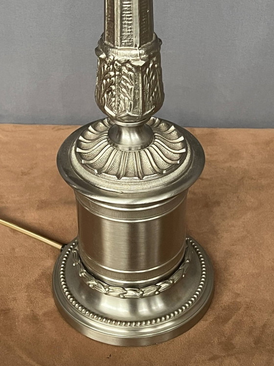 Lampada da tavolo. Metallo massiccio argentato. – Lampade da tavolo (photo 4 of 5)
