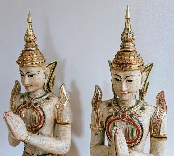 Image 1 of Beelden Set 2 knielende Tepannom tempel poortwachters aardetinten met goud handmatig gesneden 