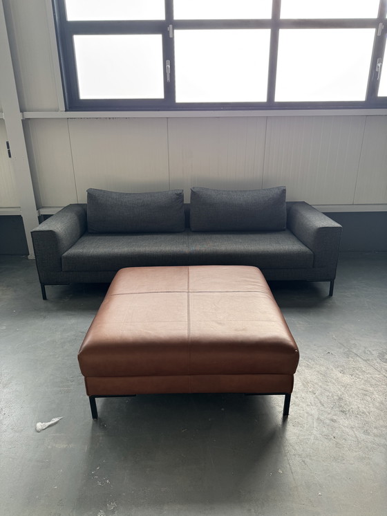 Image 1 of Design on Stock Aikon Lounge 4-seater