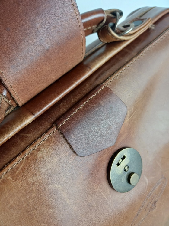 Borsa da medico media in pelle marrone – Fred de la Bretoniere, Borse a mano, Leather, Metal (photo 8 of 9)