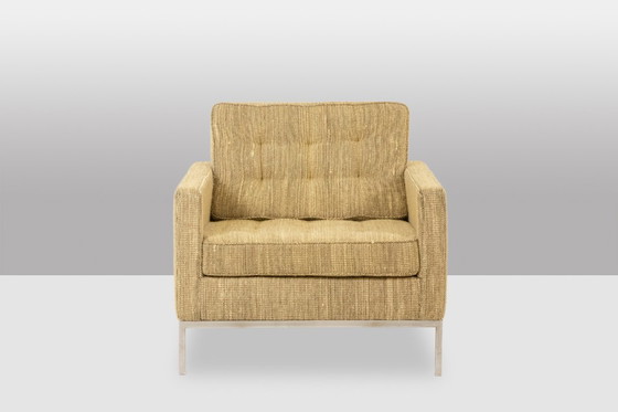 Image 1 of Florence Knoll, voor Knoll. Sofa en twee fauteuils. Jaren 60-70.
