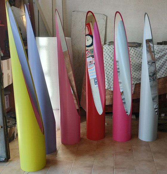 Image 1 of Vintage spiegel, model Unghia Lipstick, diverse kleuren