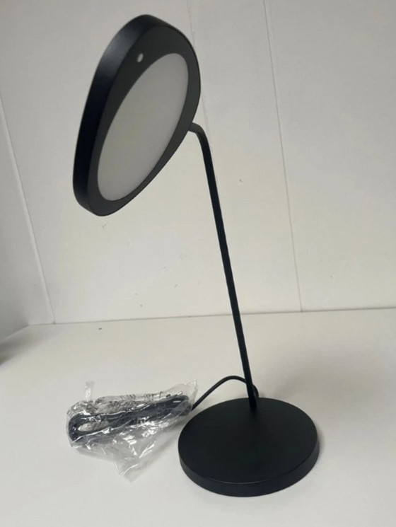 Leaf Table Lamp – Muuto, Aluminium (photo 2 of 5)