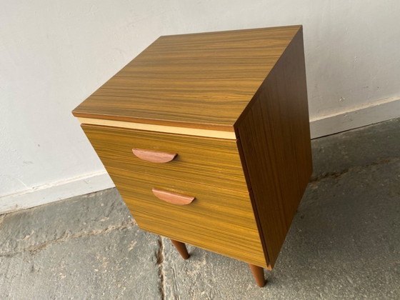 Image 1 of Vintage Mid Century nachtkastje uit 1960