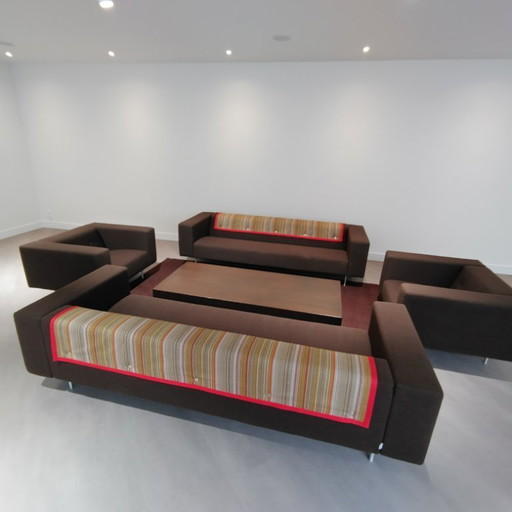 Zitgroep Moooi ; 2 banken 2 fauteuilles en salontafel
