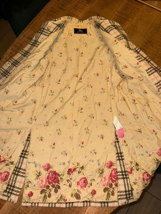 Burberry karierter Wollmantel mit zweireihiger Knopfleiste und floralem Futter – Größe 14Y / S – Geschenke (photo 3 of 9)