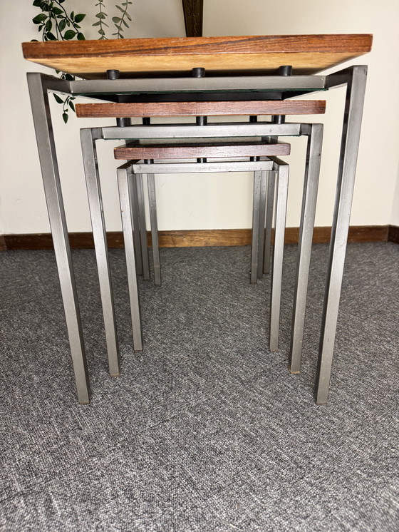 Image 1 of Set van 3 vintage bijzettafels – metaal & hout – mid-century stijl