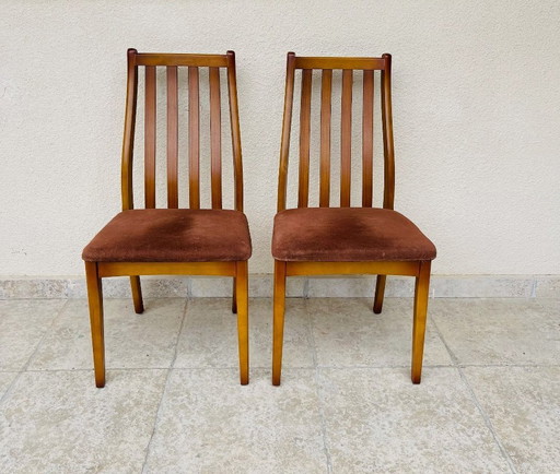Paire de chaises vintage en bois et velours, 1970