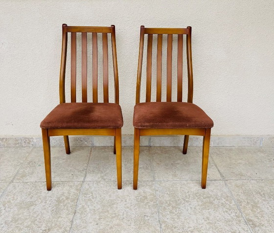 Image 1 of Paire de chaises vintage en bois et velours, 1970