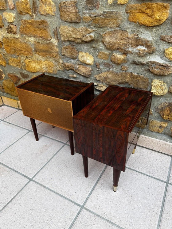 Image 1 of Comodini vintage di metà secolo – Impiallacciatura in mogano – Dettagli in ottone