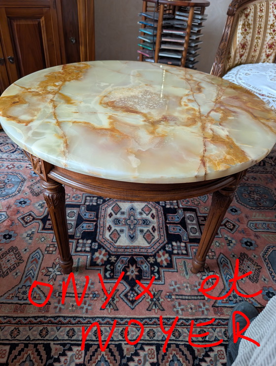 Image 1 of Heavy coffee table in onyx and walnut