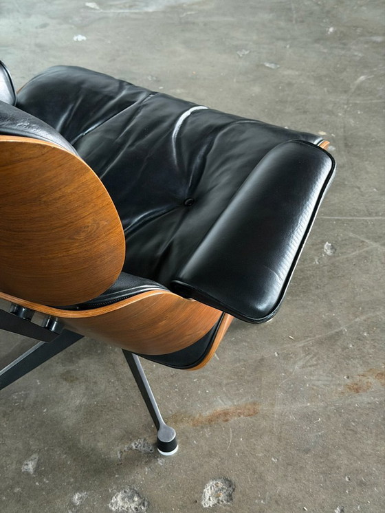 Image 1 of Vitra Eames Lounge Chair | 1960 | Palisander