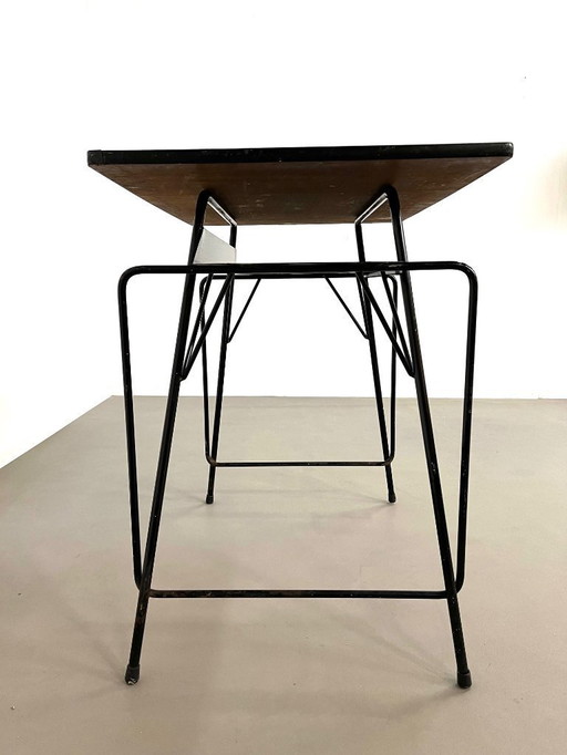 Scrivania modernista, Willy van der Meeren per Tubax Belgio, anni '50.