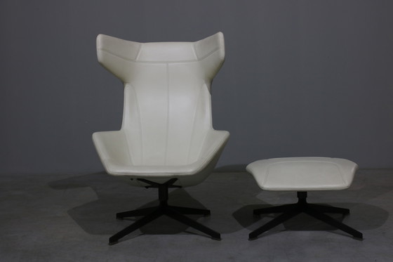 Image 1 of Ensemble de chaises longues et d'ottomanes "Take a Line for a Walk" par Alfredo Haberli pour Moroso