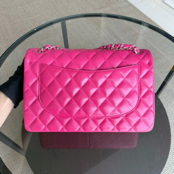 Image 1 of Chanel Classic Flap Jumbo - Dubbele klep 30 cm, gewatteerd lamsleer, roze, zilverkleurige hardware