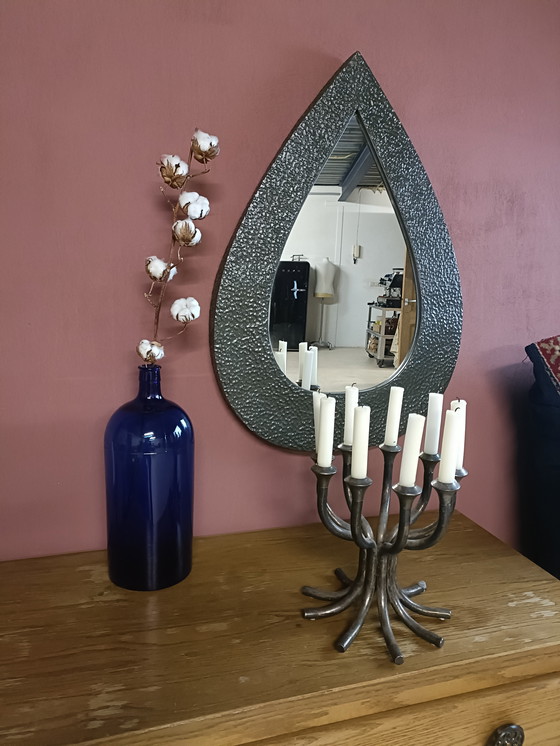 Image 1 of Espejo de metal verde oscuro