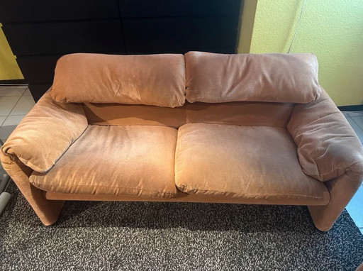 2 Design Classics Cassina / Maralunga Sofas